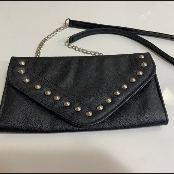 Black and silver studded crossbody purse - Picture 4 of 11